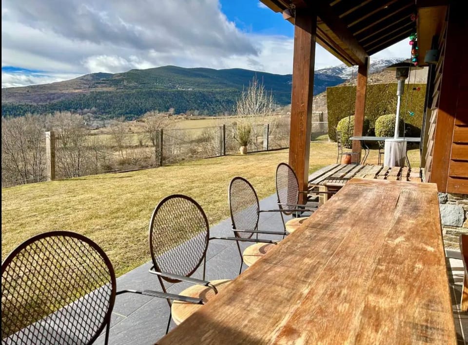 Maison de montagne & vue d'exception House in Occitanie