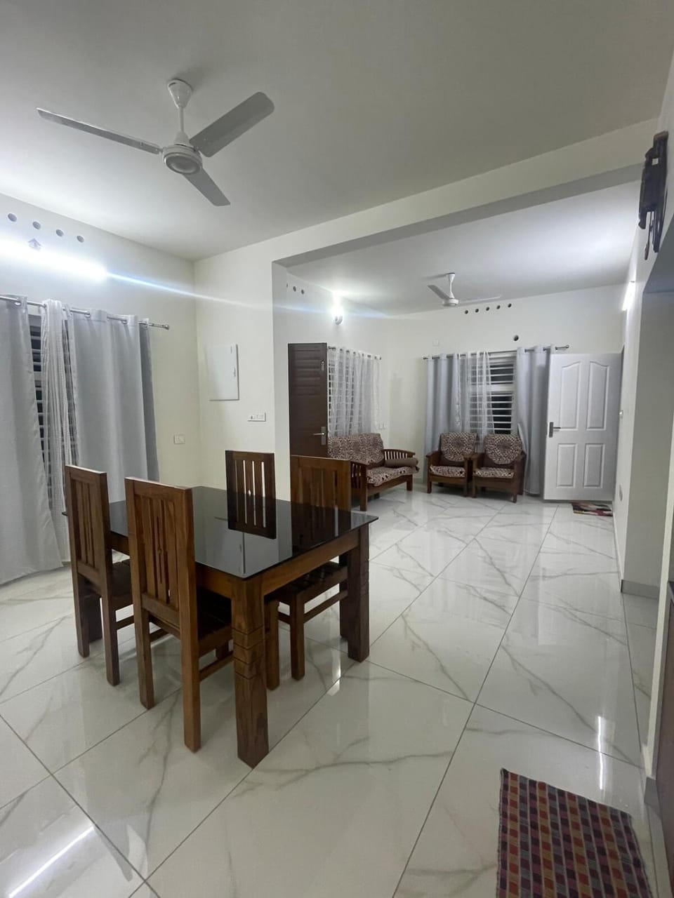 Living room, Dining area