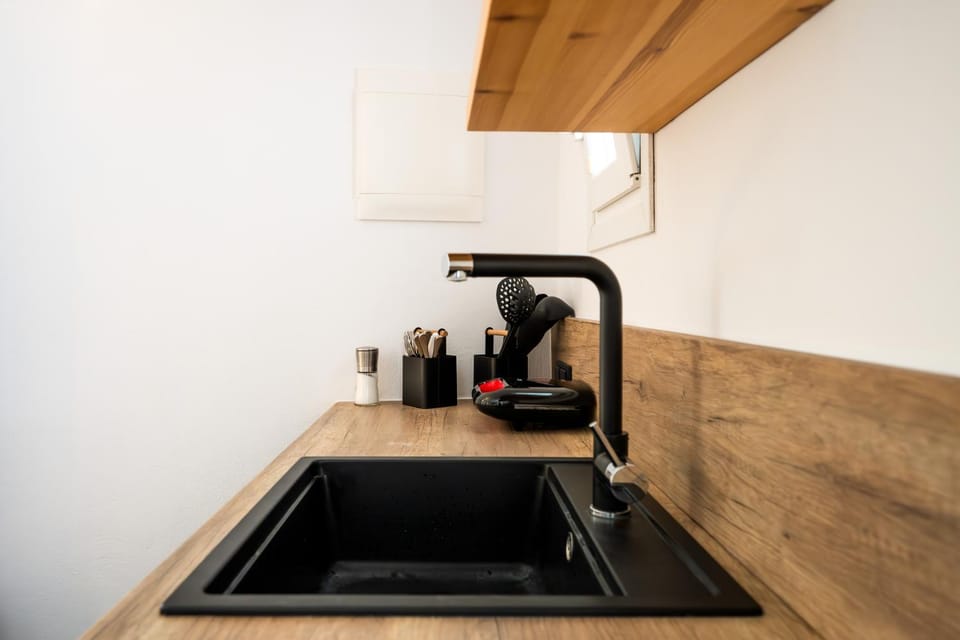 Coffee/tea facilities, Kitchen or kitchenette