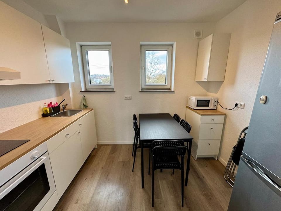 Kitchen or kitchenette, kitchen