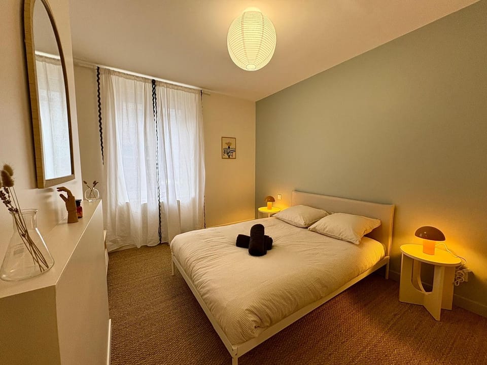 Grand RDC 6 Pers Arras Stationnement gratuit Apartment in Arras