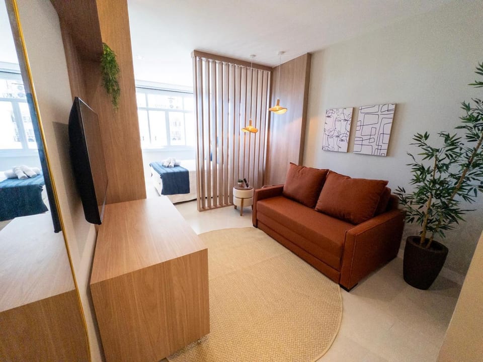 Sea-view apt in Copacabana - Renovated - 7th floor Apartment in Rio de Janeiro