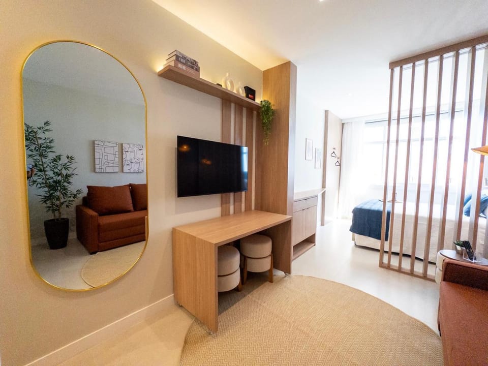 Sea-view apt in Copacabana - Renovated - 7th floor Apartment in Rio de Janeiro
