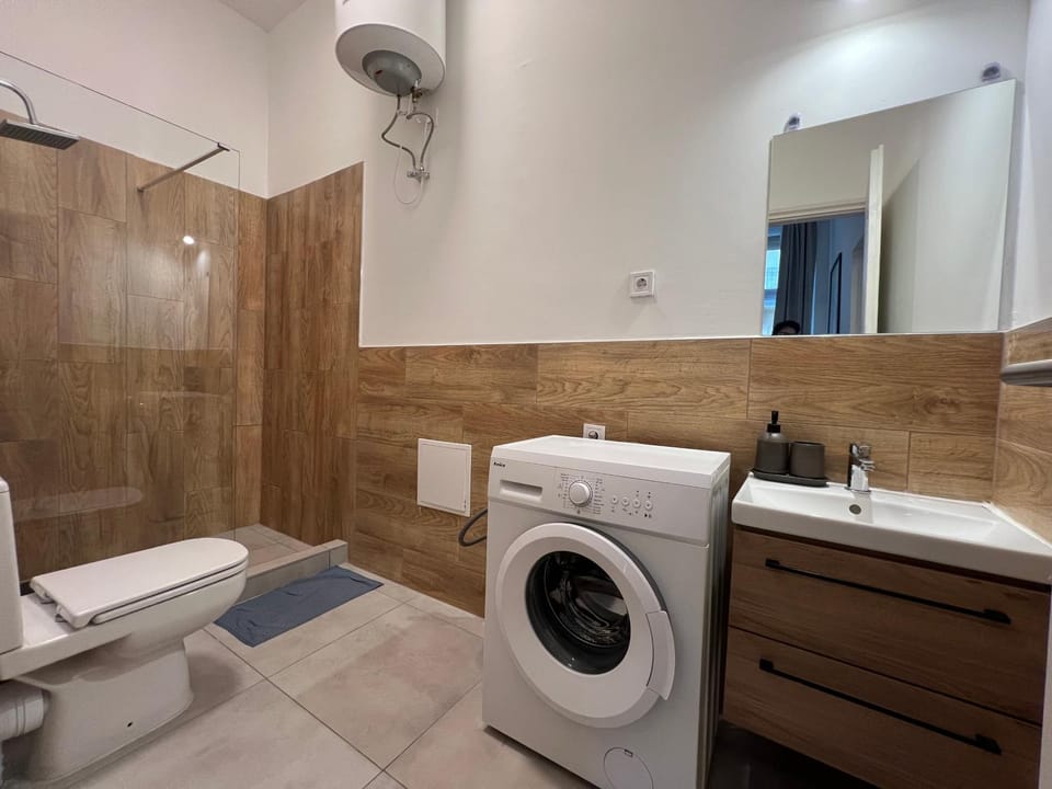 Shower, Toilet, Bathroom, washing machine