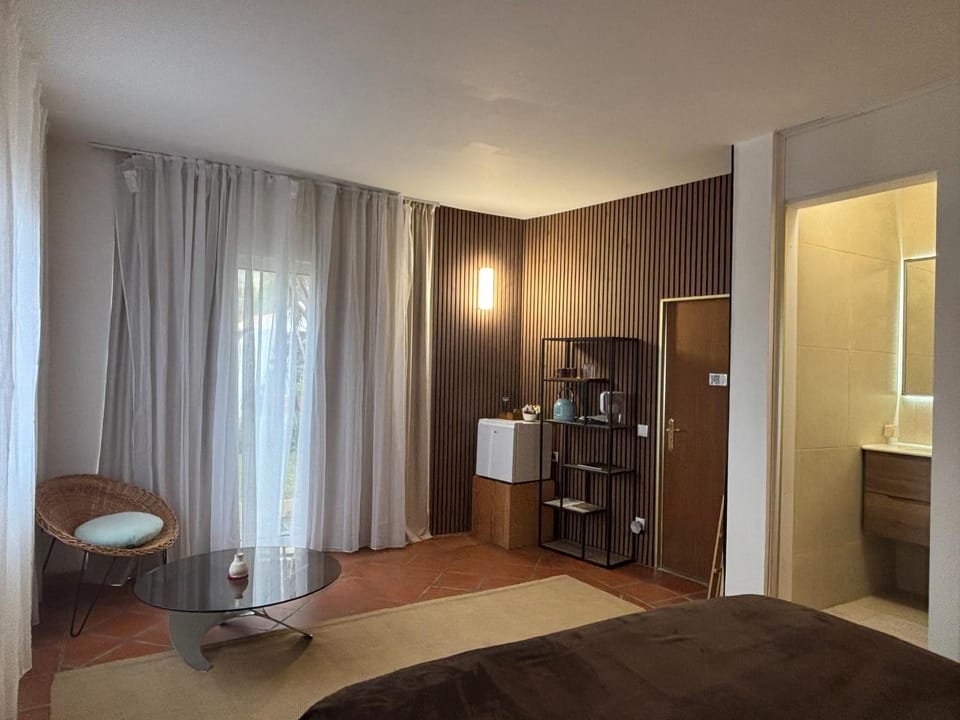 Suite Vigia Jardim Bed and Breakfast in Madeira District