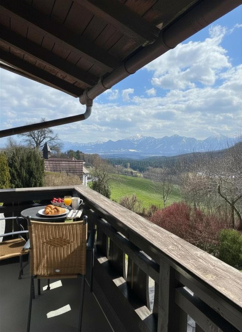 View (from property/room), Balcony/Terrace