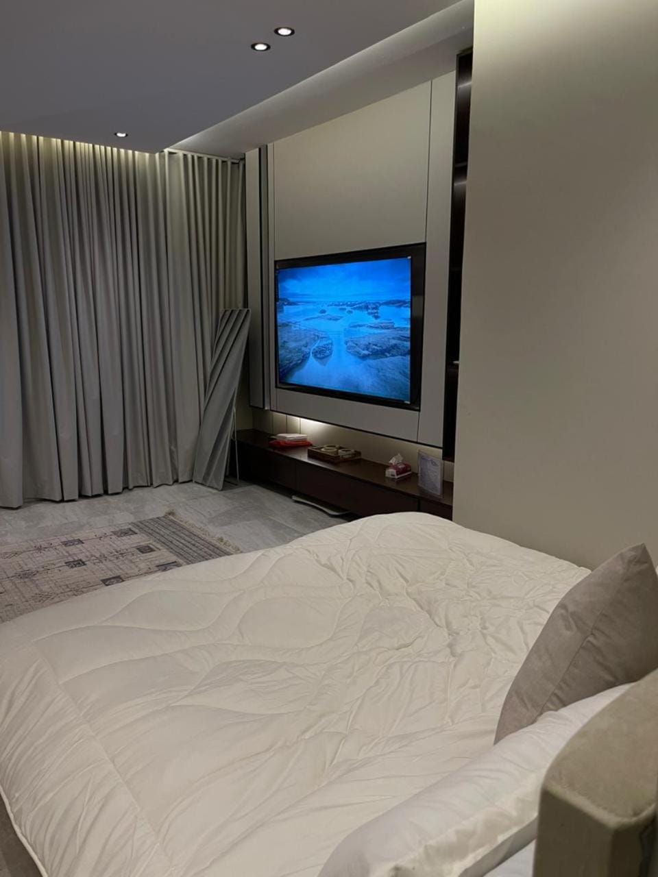 استديو بجلسة خارجية مطلة على كافد المالية Apartment in Riyadh