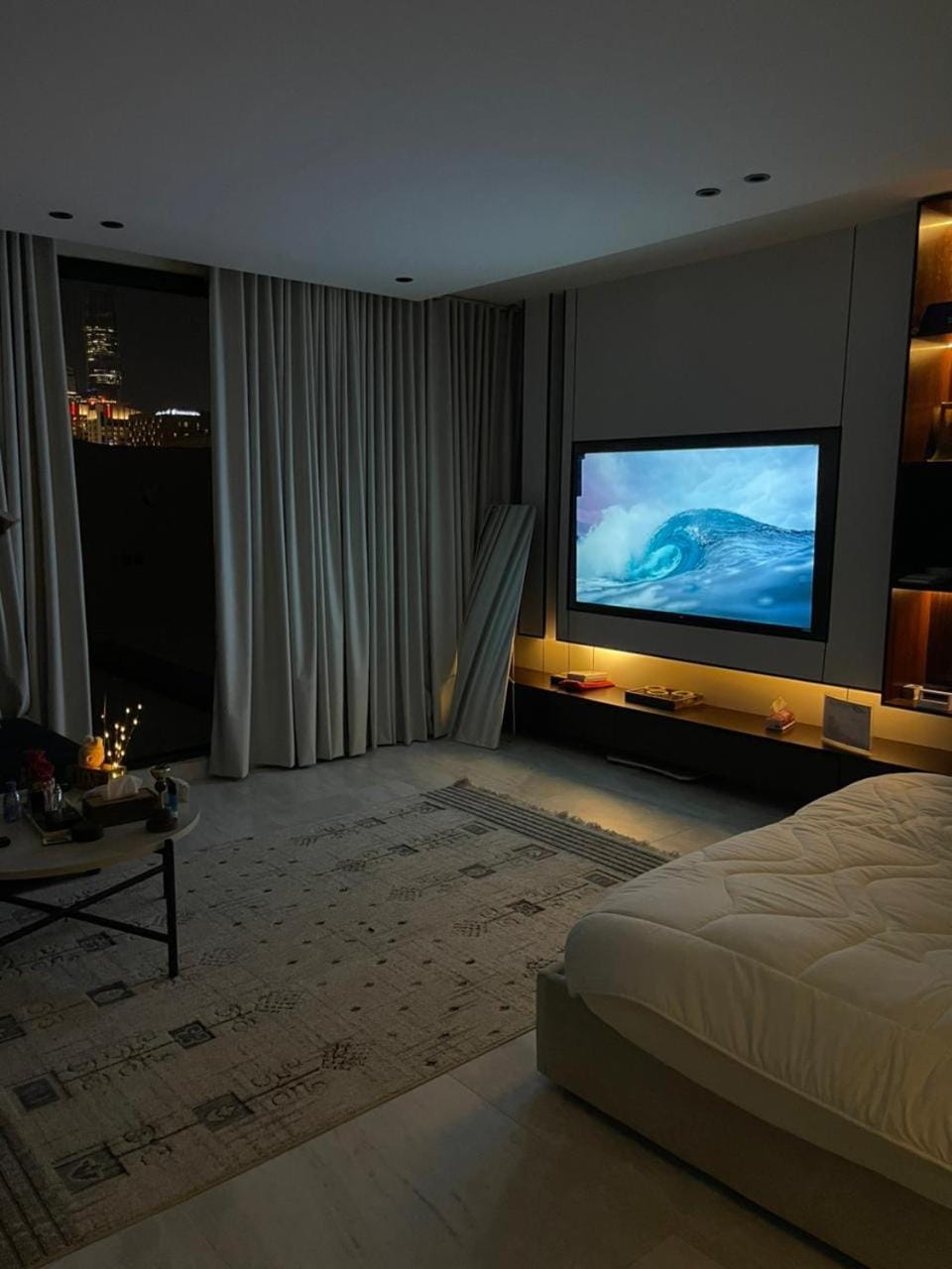 استديو بجلسة خارجية مطلة على كافد المالية Apartment in Riyadh