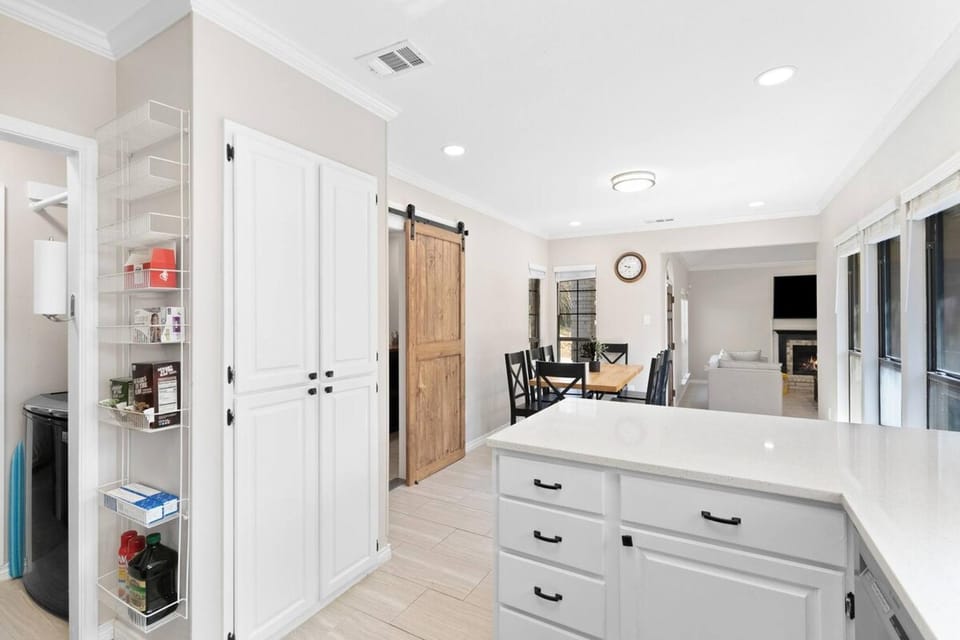 Coffee/tea facilities, Kitchen or kitchenette