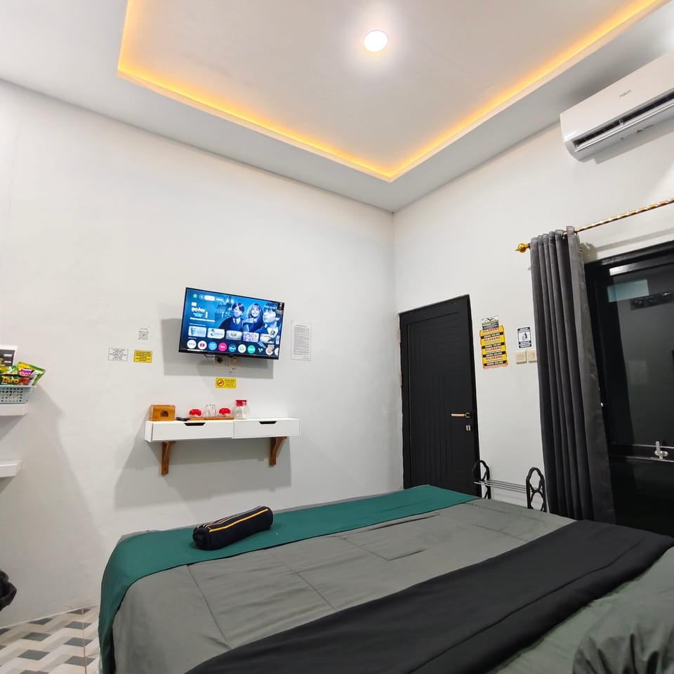 Wisma 11 Oktober Bed and Breakfast in Indonesia