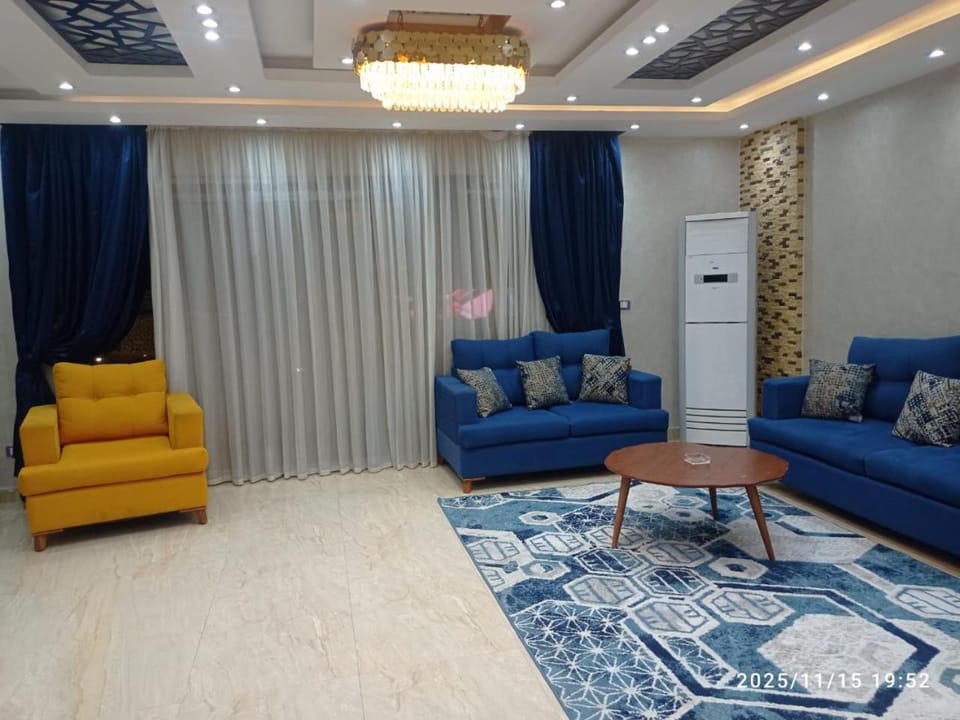 شقة فندقية للايجار اليومي والشهري ومتاحة لحجز الطالبة في قلب المهندسين Apartment in Egypt