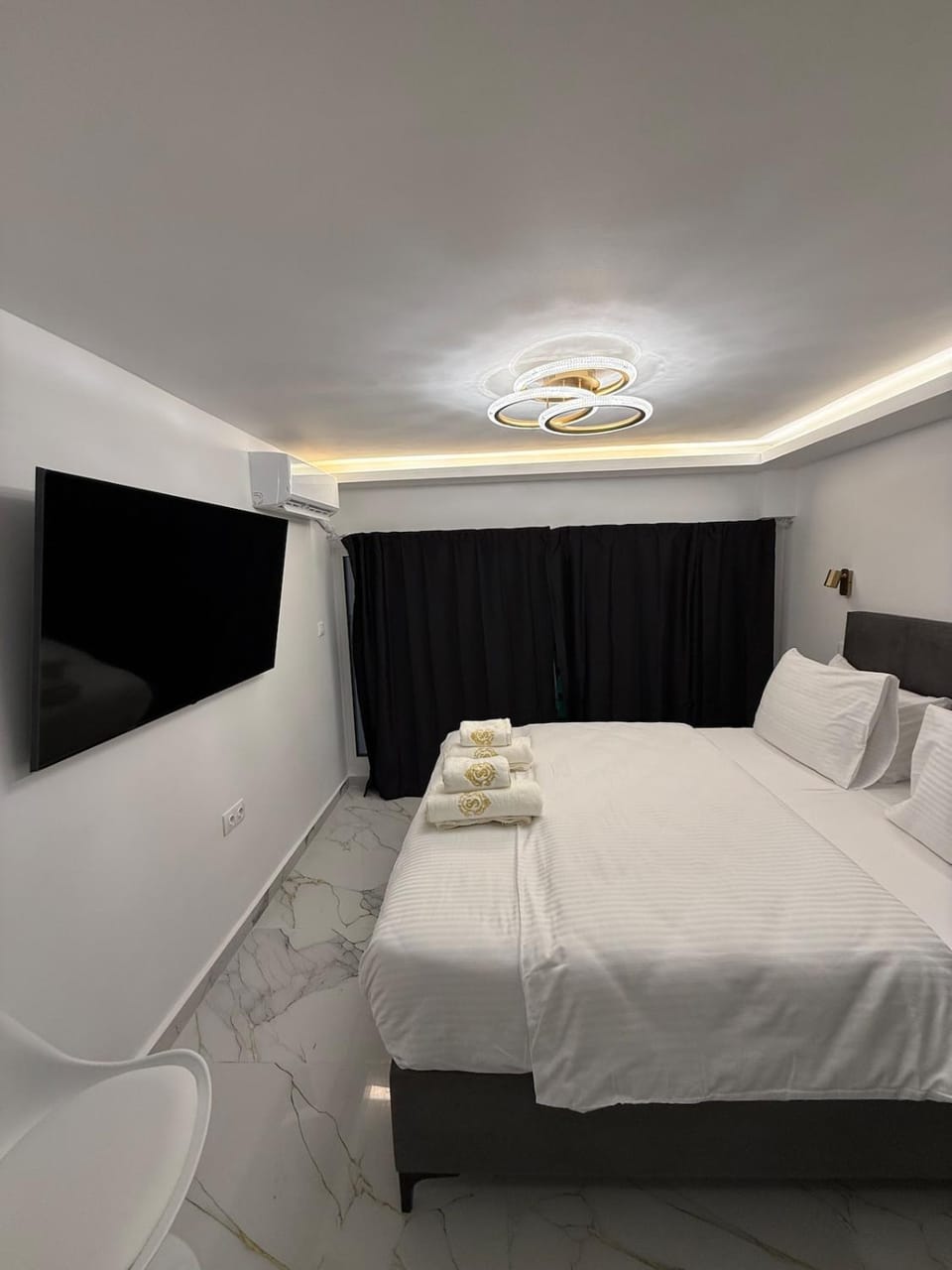 City Center Lux Studio Apartment in Athens