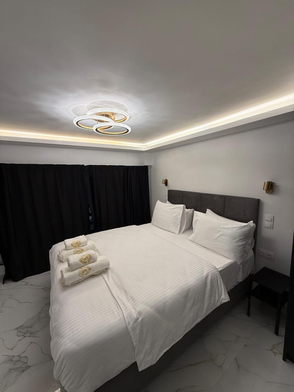 City Center Lux Studio Apartment in Athens
