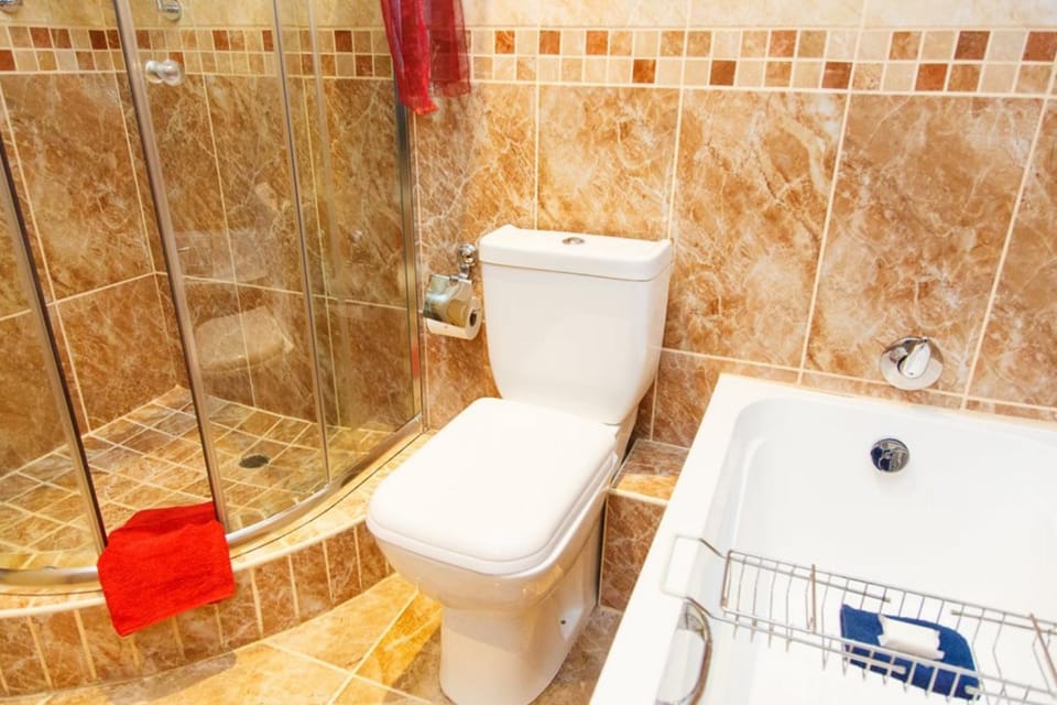Shower, Toilet, Bathroom