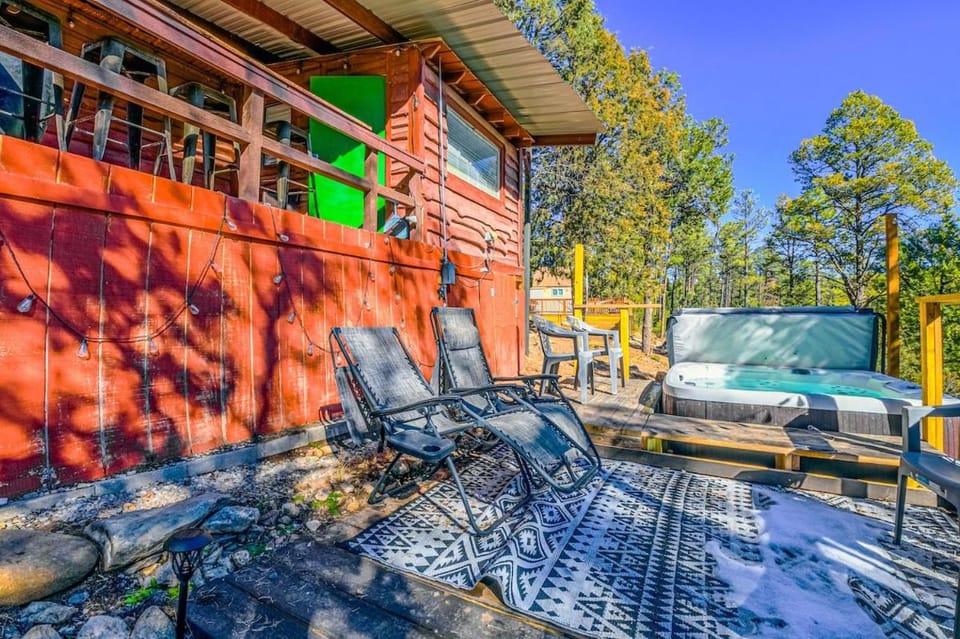 Mountain Top Cabin with a View - Bear Cabin Cabin in Ruidoso