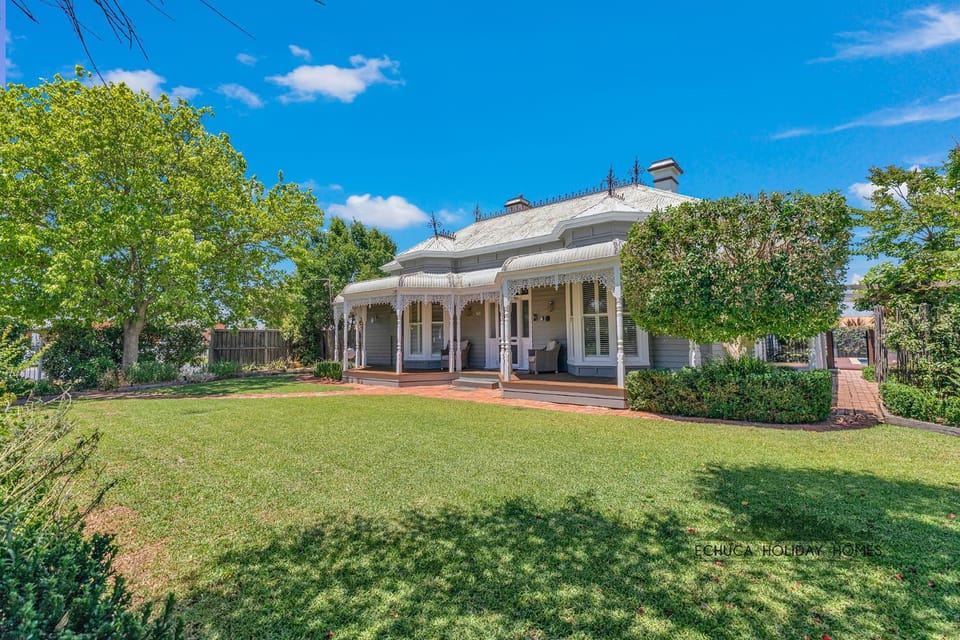 Property building, Natural landscape, Garden