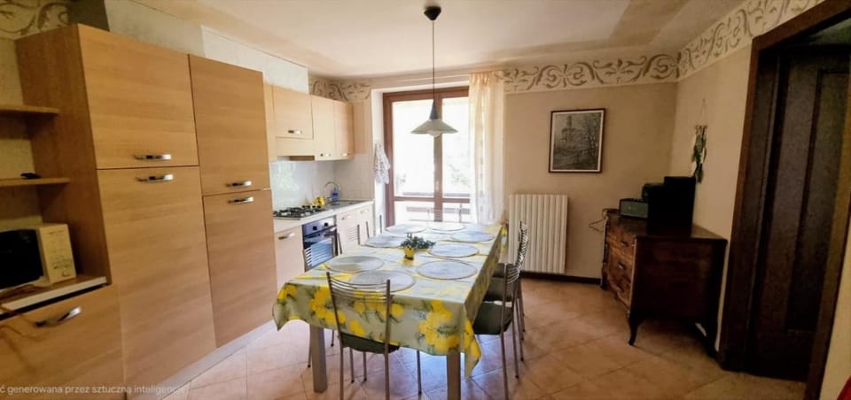 Kitchen or kitchenette, Dining area, dishwasher, microwave, stove