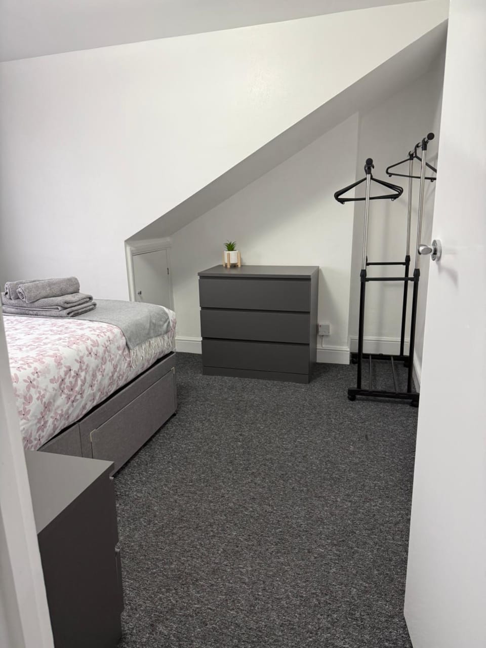 3 Bedroom Apartment Near Emirates Stadium Apartment in London Borough of Islington