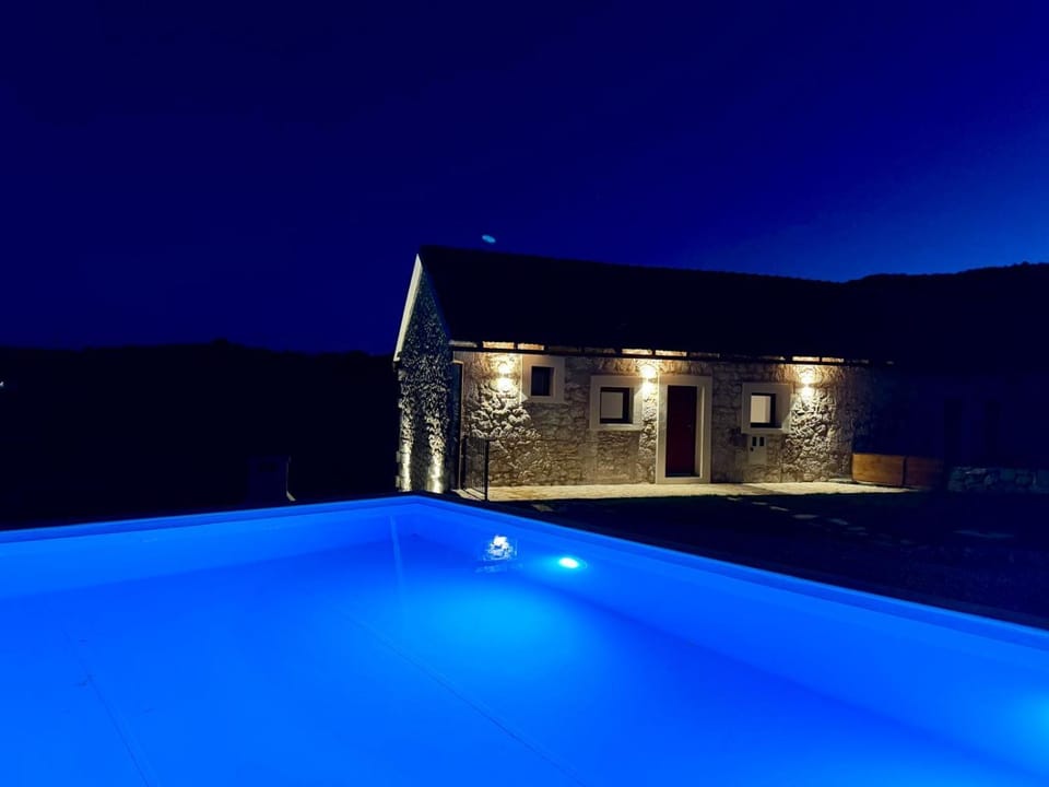 Villa Billubium - Dalmatian Stone House with Private Heated Pool Villa in Split-Dalmatia County
