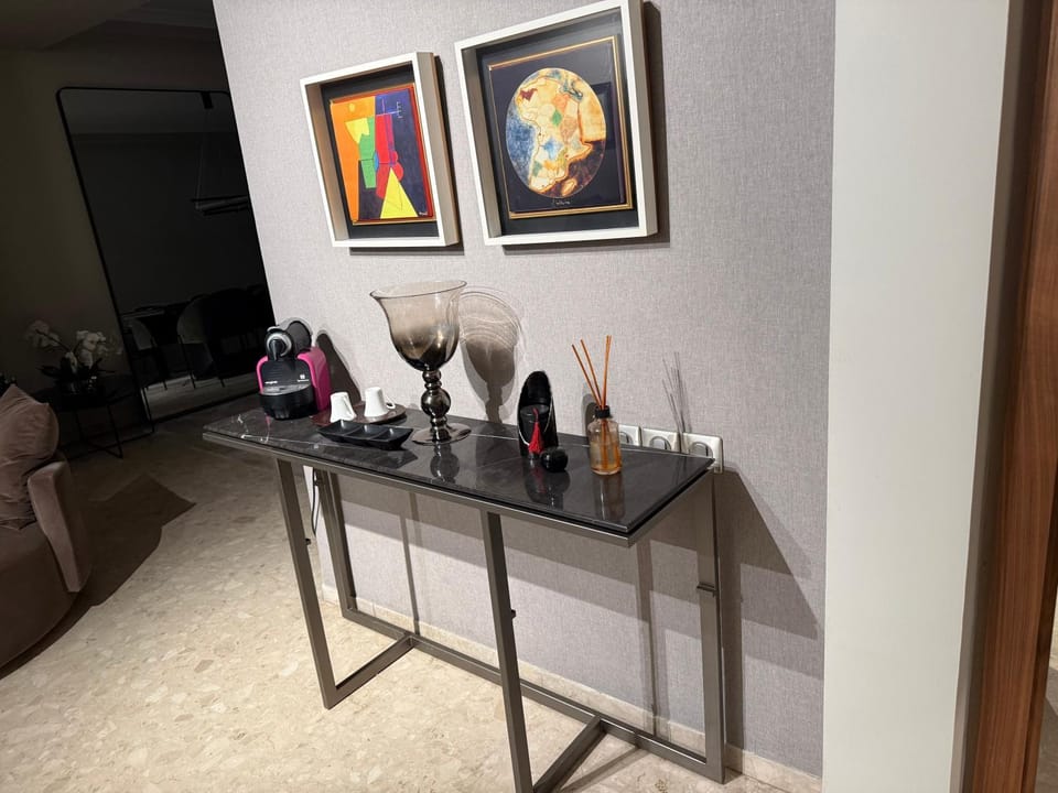 Beautiful 2 suites apartment modern cozy and central Apartment in Casablanca