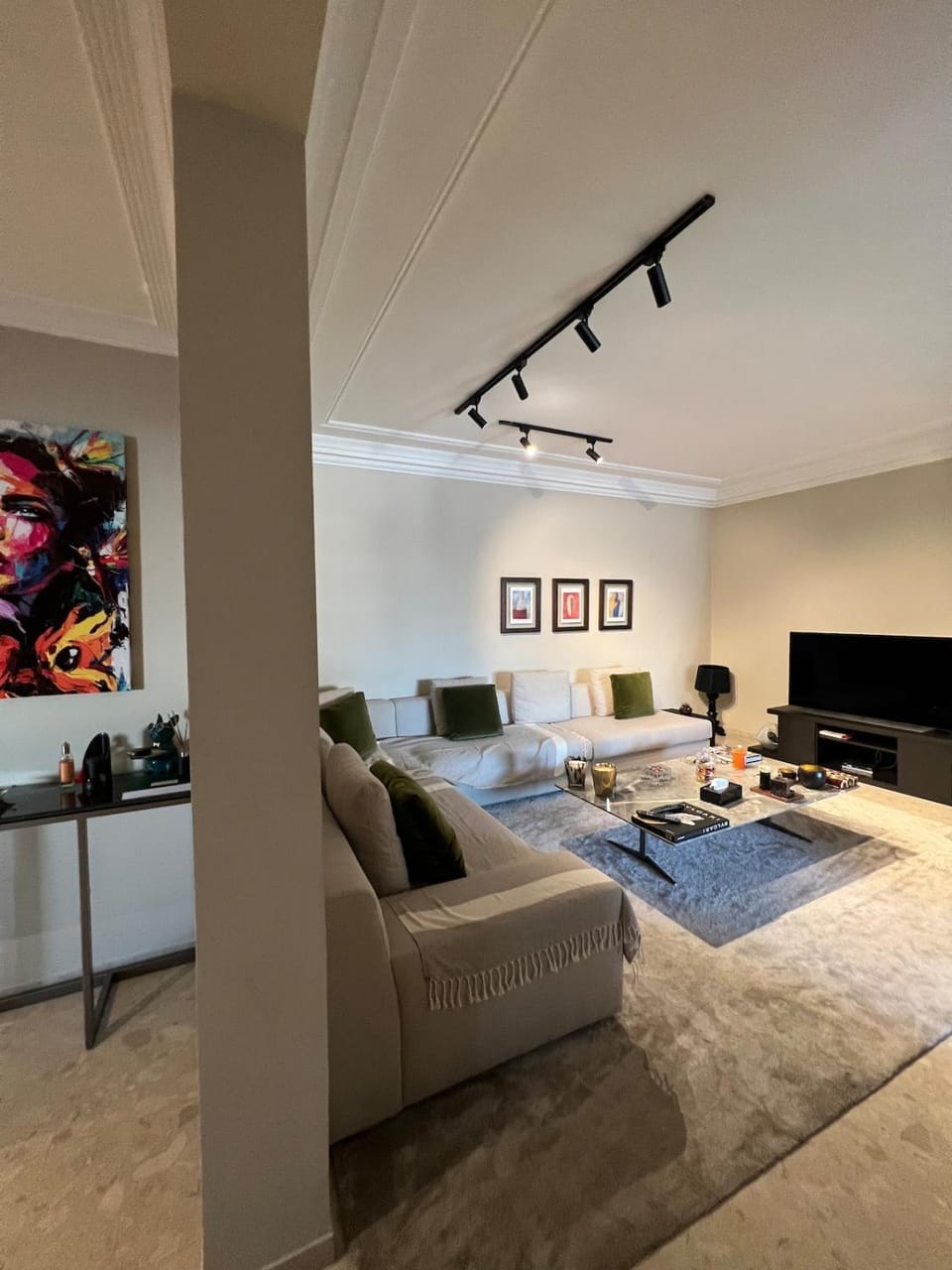 Communal lounge/ TV room