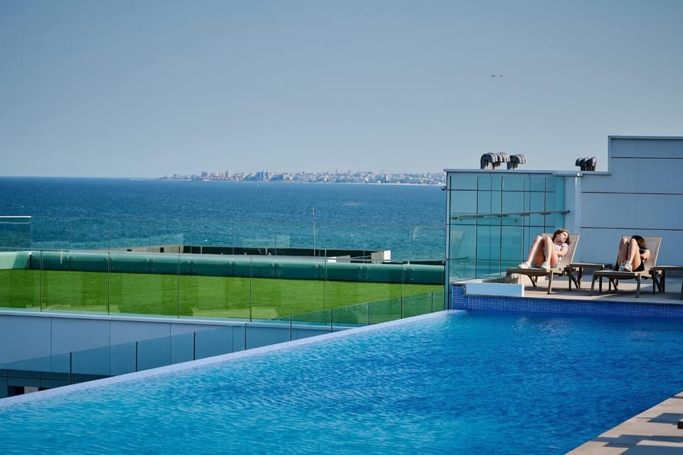 Pool view, Sea view, Swimming pool