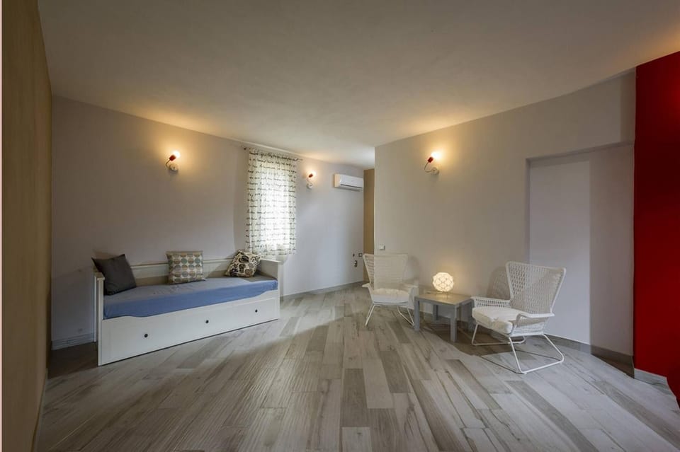 Living room, Dining area, Sea view