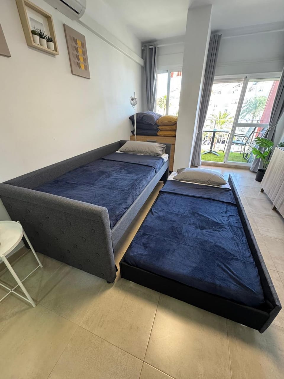 Living room, Bedroom