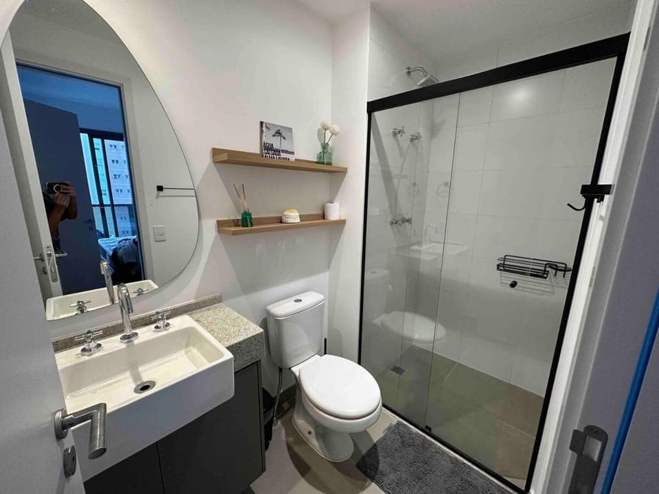 Apartamento em Pinheiros Oscar Freire com varanda SP Apartment in Sao Paulo City