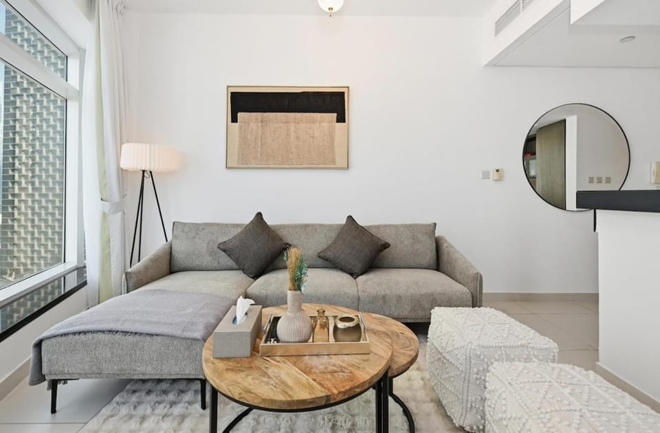 Modern 1 Bed in the Heart of Downtown 5 mins walk from Burj Khalifa and Dubai Mall Apartment in Dubai