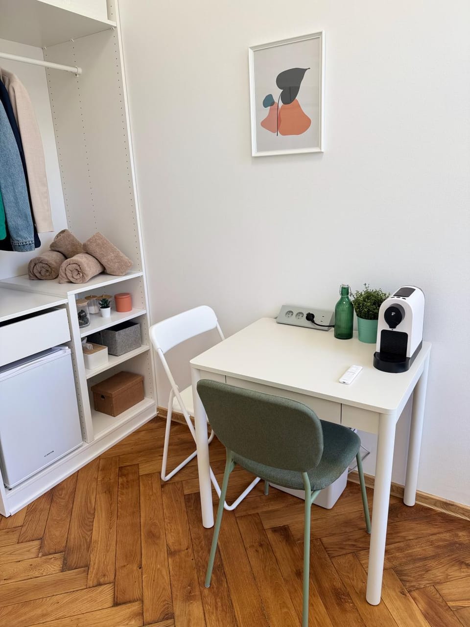 Old Town Green Room with private bathroom Bed and Breakfast in Prague