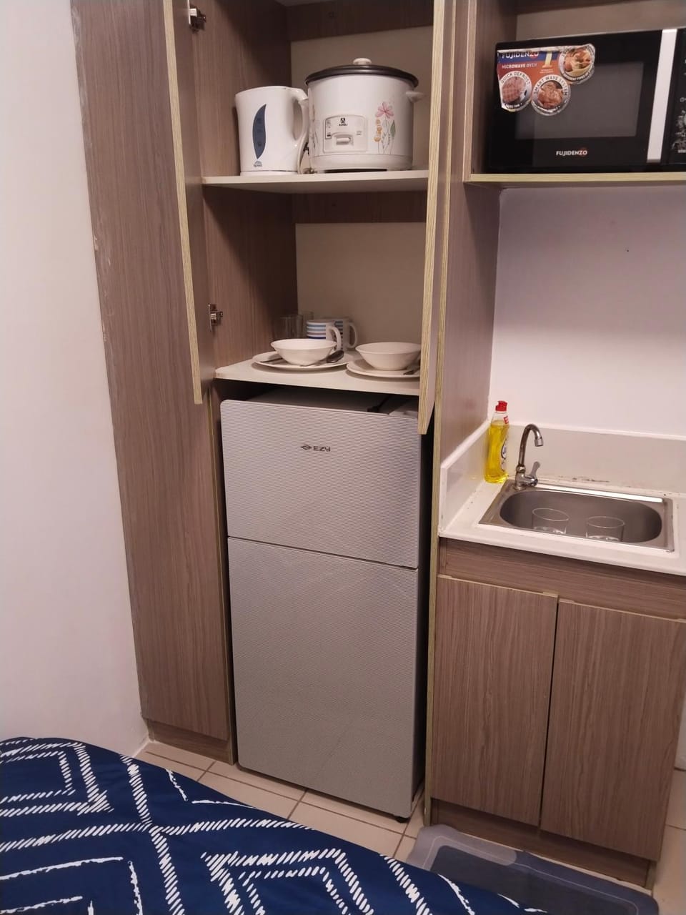 Nicecondotel Capsule hotel in Mandaluyong