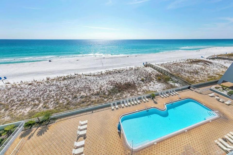 Islander Beach Resort #7005 House in Okaloosa Island