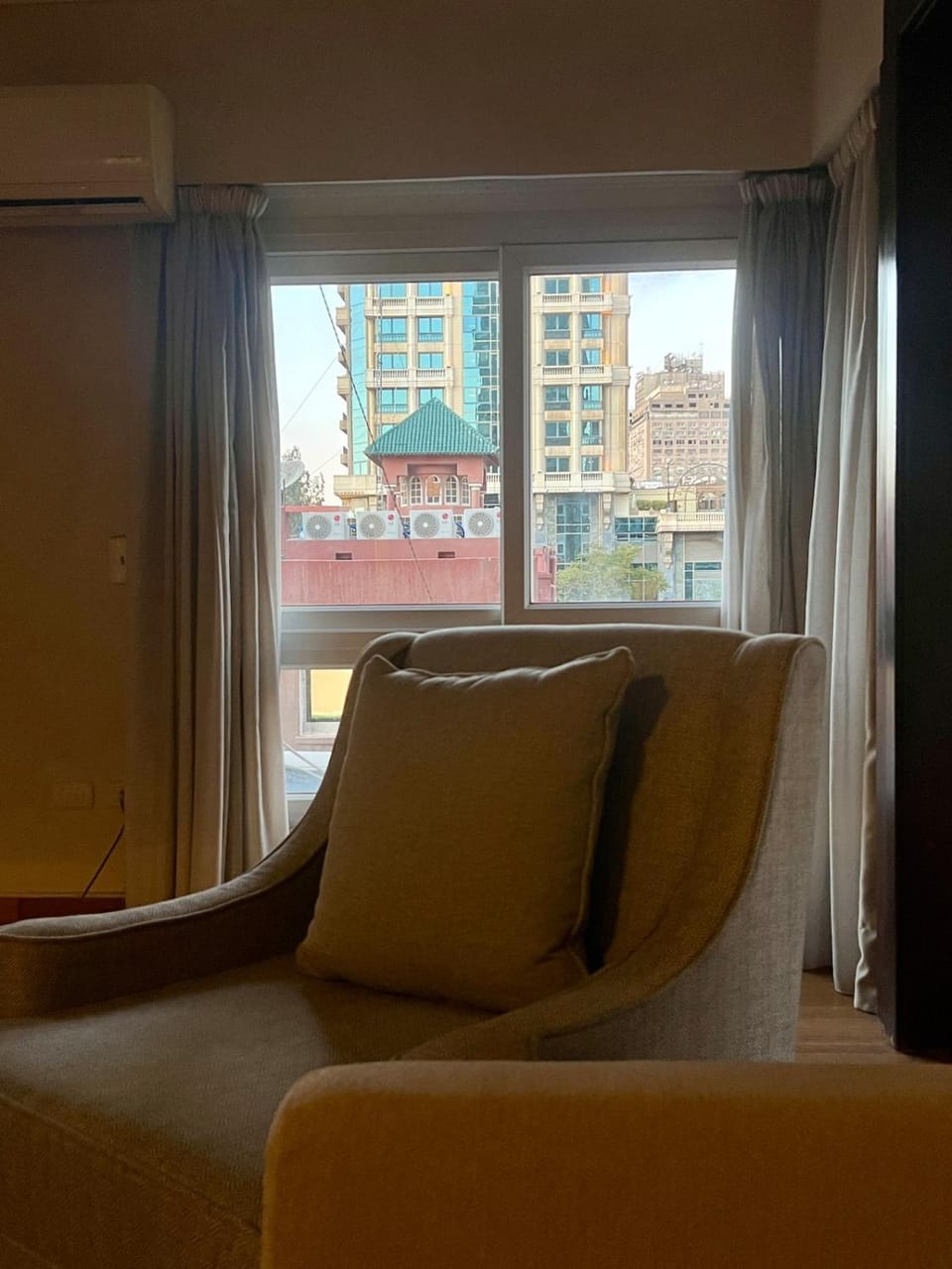 شقة فندقية باطلالة فاخرة علي الفورسيزون والنيل ثلاثة غرف كاملة Apartment in Cairo