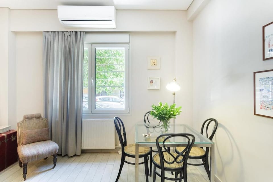 Apartment with Leafy Backyard Steps from the Acropolis Apartment in Athens
