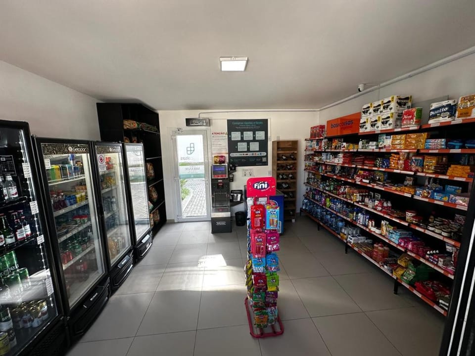 Supermarket/grocery shop