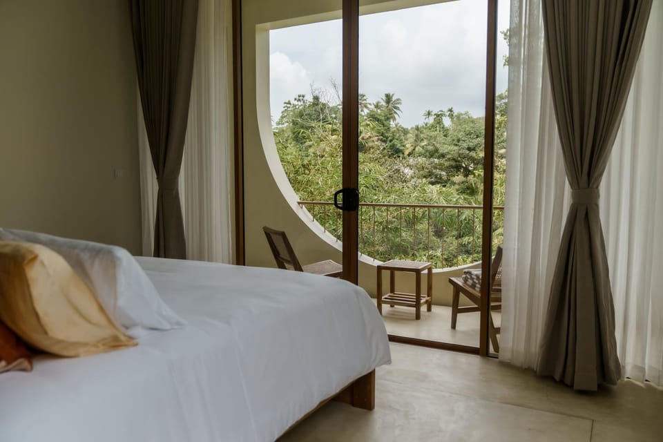 Natural landscape, View (from property/room), Balcony/Terrace, Bedroom