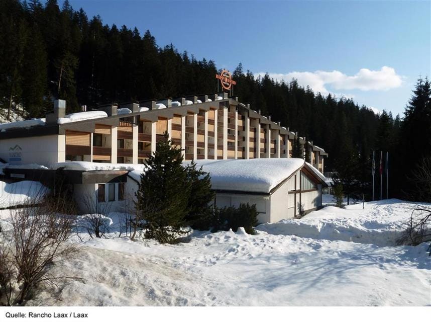 Property building, Winter