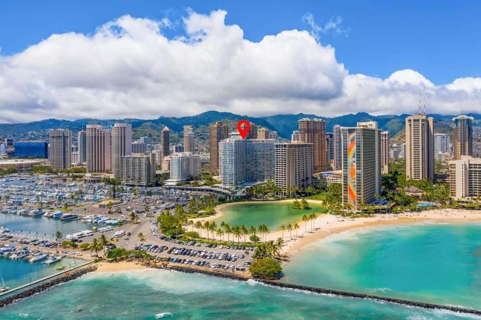 Marbella Lane - Ocean Marina View Ilikai Hotel House in Honolulu