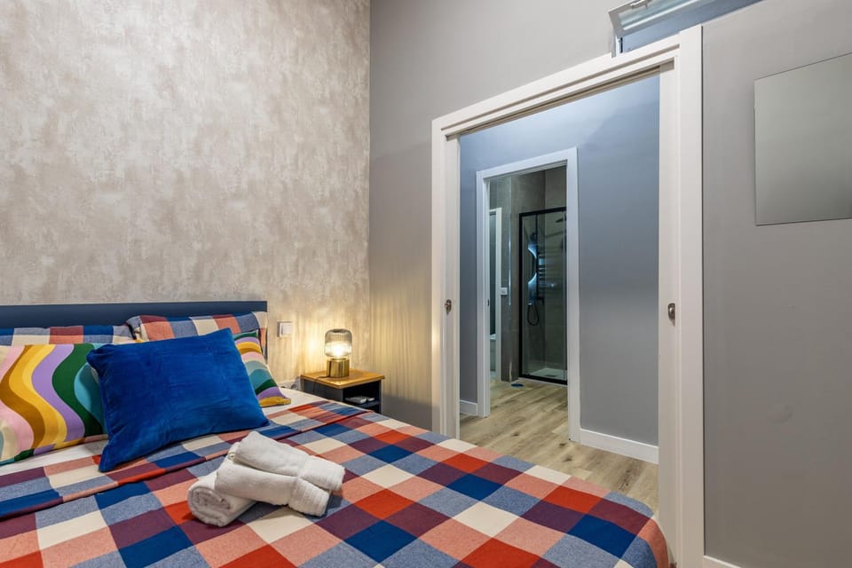 Bed, Photo of the whole room, Bedroom, towels, wardrobe