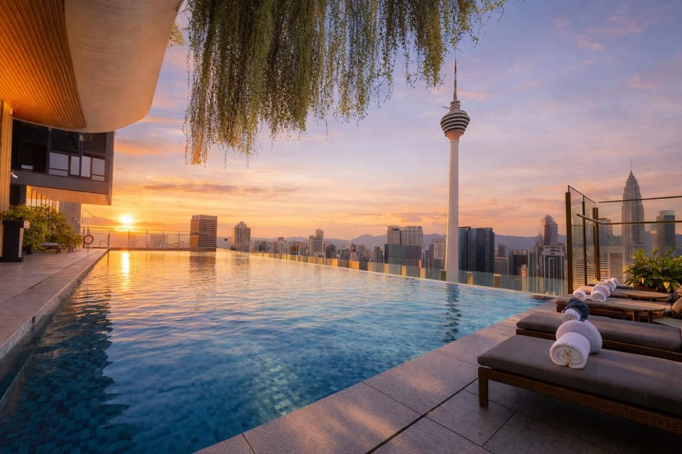 Property building, Patio, Day, Natural landscape, View (from property/room), Balcony/Terrace, Pool view, Swimming pool, Swimming pool, Sunrise, Sunset, sunbed