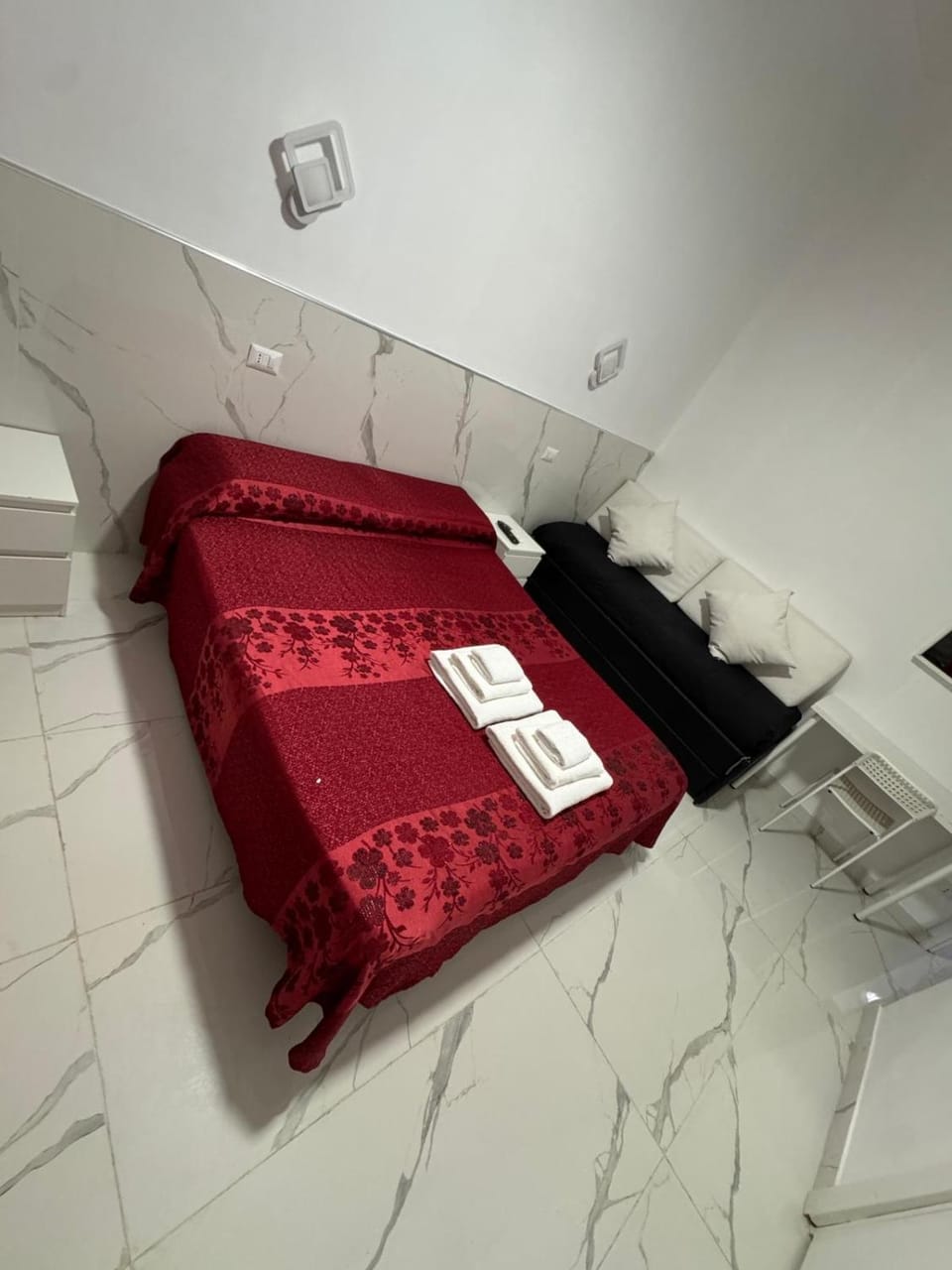 Termini sole guest house Bed and Breakfast in Rome