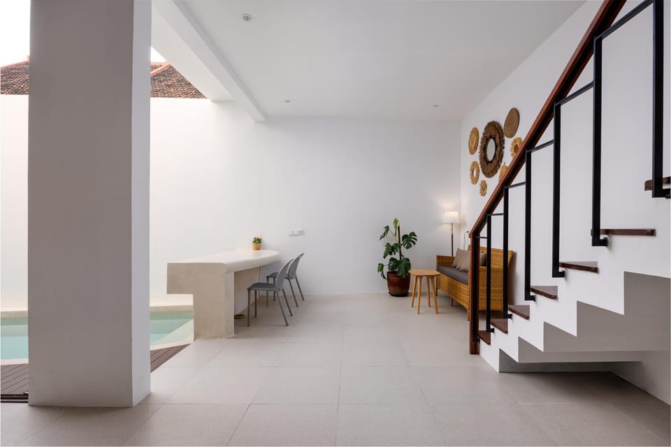 Seating area, Swimming pool