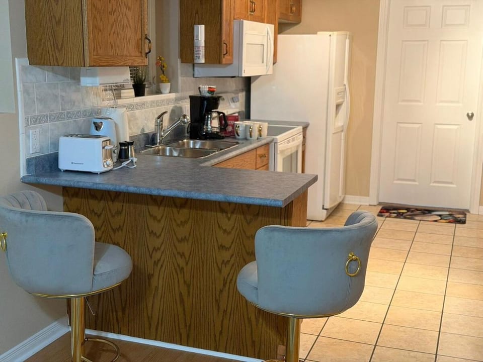 Cozy Private Basement Apartment in Fort Erie Apartment in Fort Erie