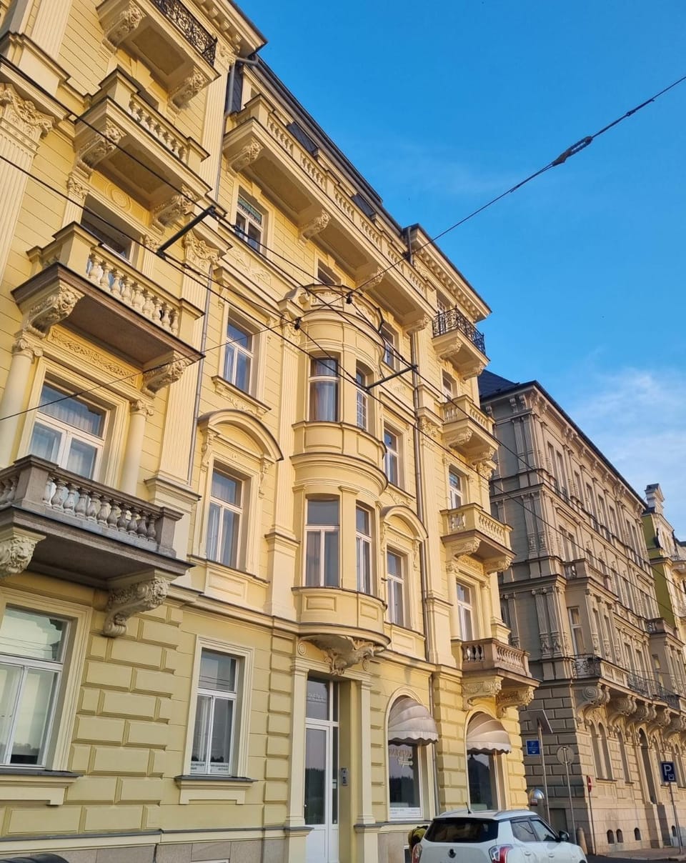 Property building, Facade/entrance