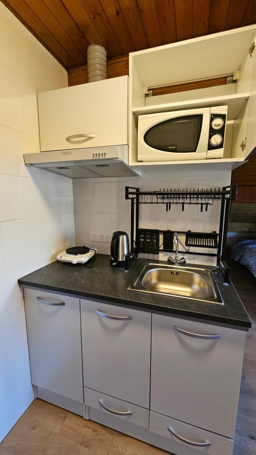 Kitchen or kitchenette, stove
