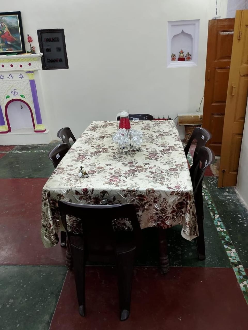Topper villas Luxry near kashvishwnath Dham Vacation rental in Varanasi