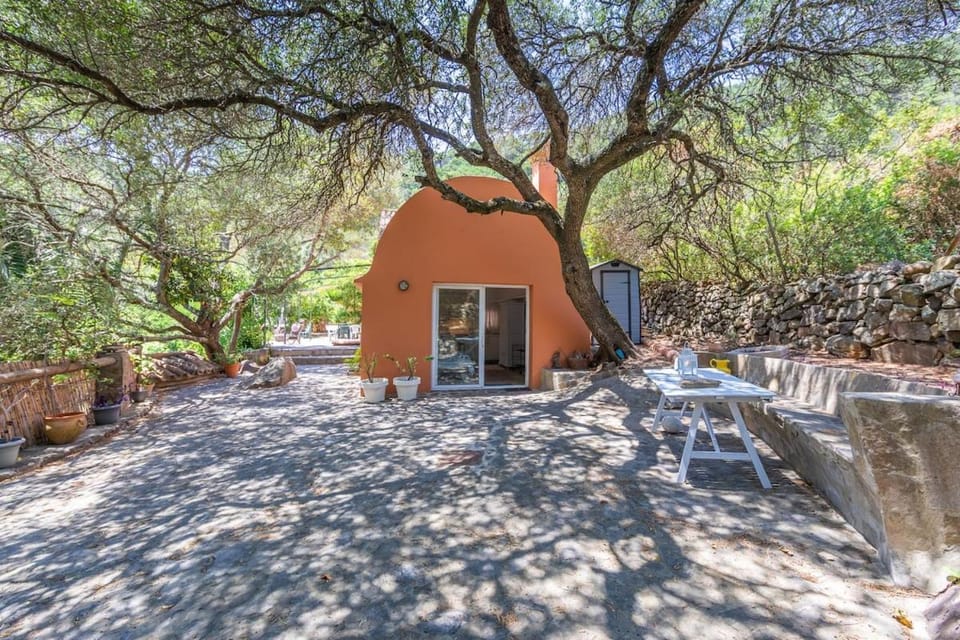 Property building, Patio, Dining area, Garden view
