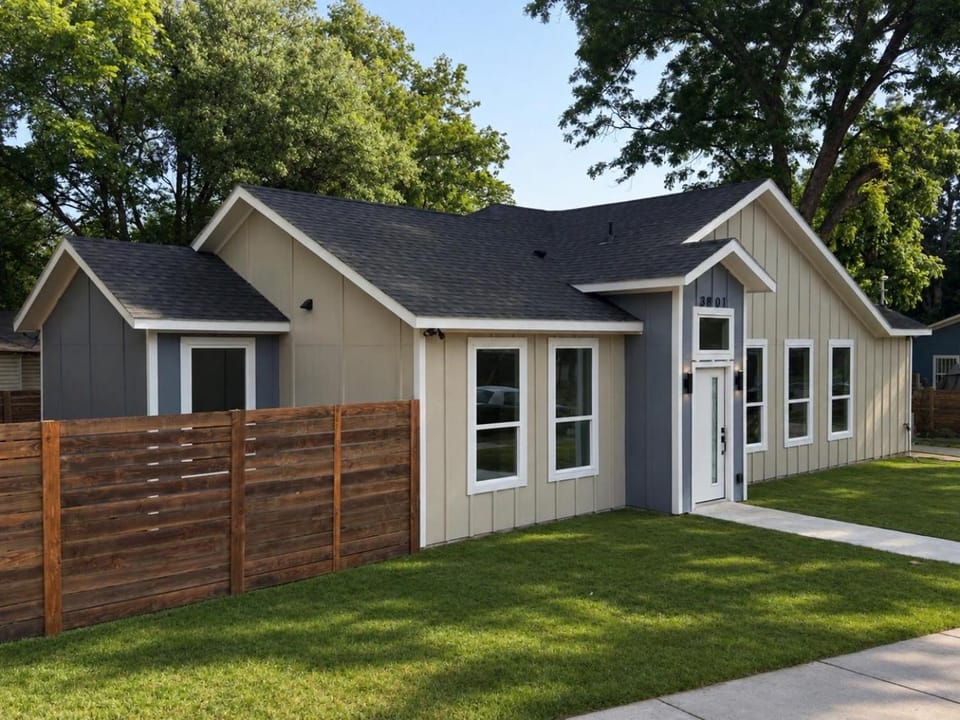 Modern Retreat, Spa, Fun, Deep Ellum, Downtown Dallas House in Frisco