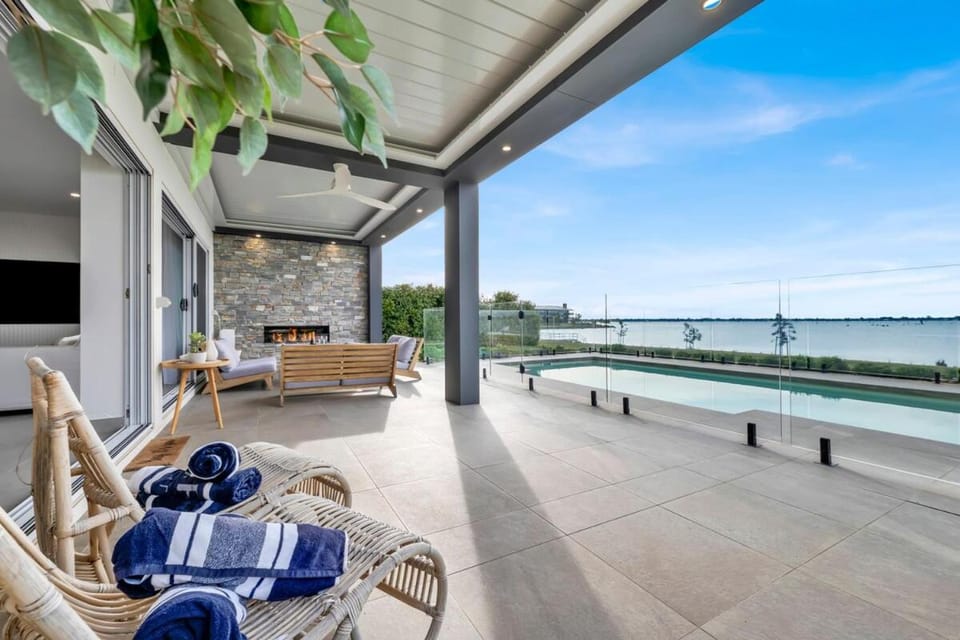 Absolute Waterfront lake house House in Yarrawonga